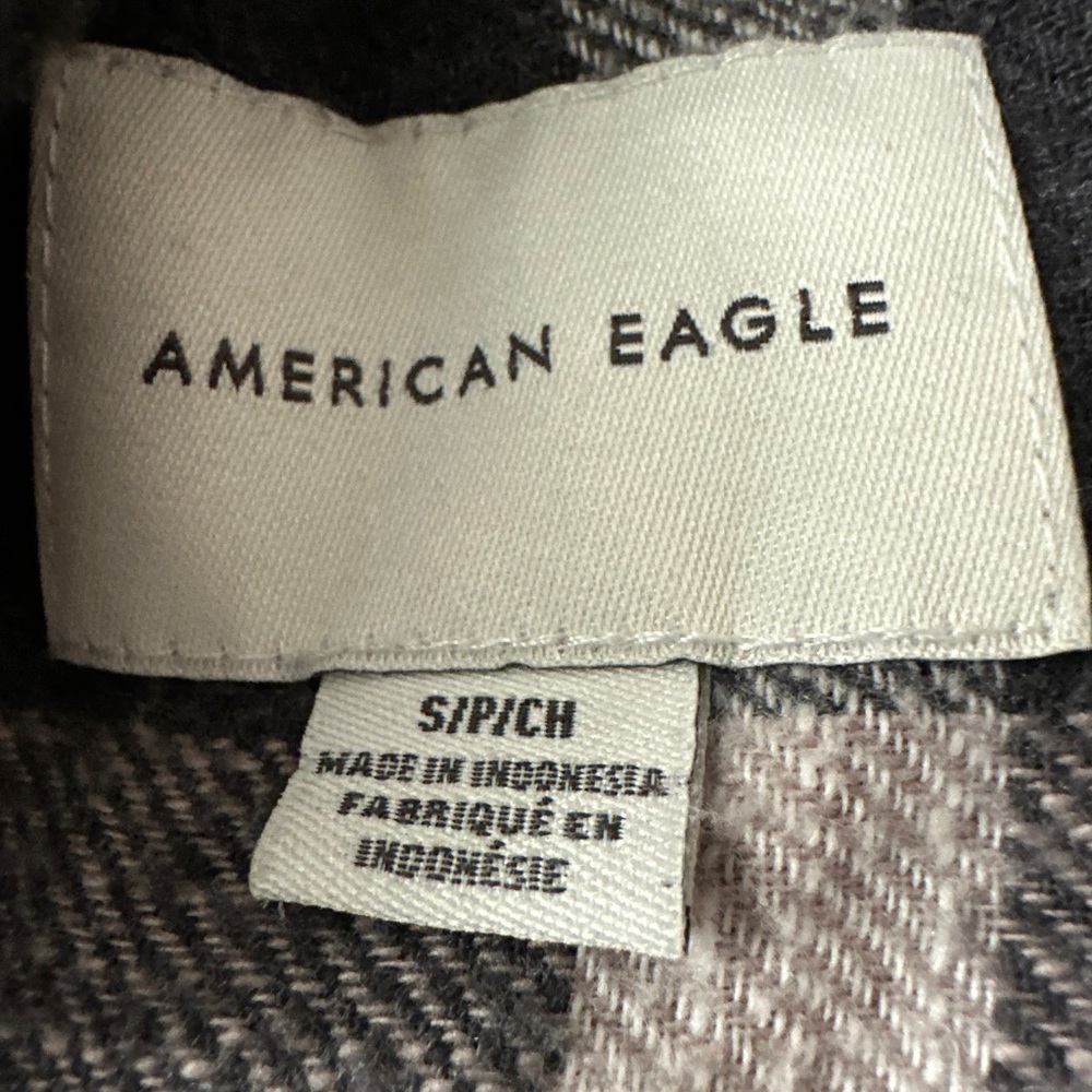 AE American Eagle Plaid Hooded Flannel Small Sherpa Lined Pink  Grey Womens - Picture 10 of 10